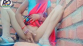 Indian Ne Finger And Apne Boobs Se Dudh Nikali Rahi Thi (1)